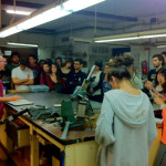 Visita dels estudiants de 3r de Grau a taller de fabricació d'encunys